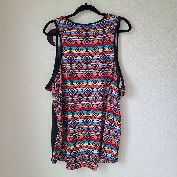 Sunshine & Rodeos Aztec Tank Top 3XL New With Tags Pocket Multi Color Sleeveless - Picture 3 of 10